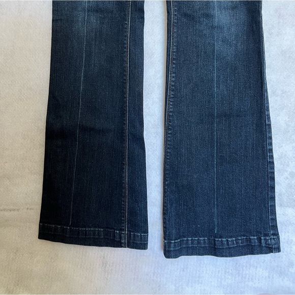 White House Black Market Skinny Flare size 6S - Picture 4 of 5